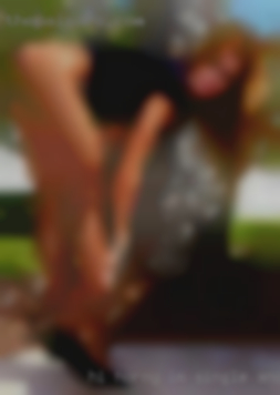 Hi horny Im single and ready to people mingle from El Paso!