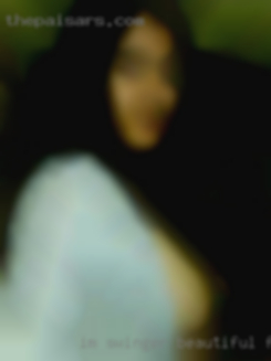 I'm swinger beautiful freaky and groups horny near Litchfield.
