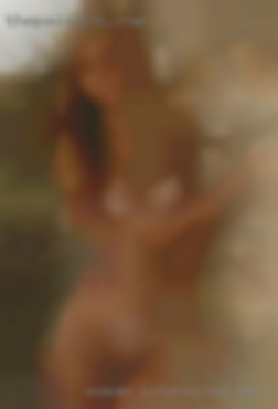 Woman interested masturbation in men or a couple MFF.